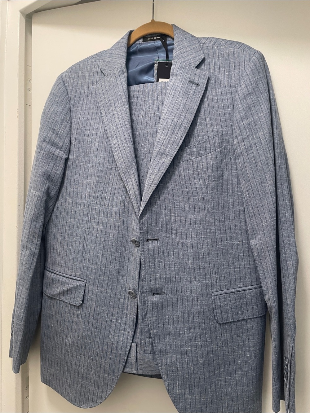 Men’s lightweight Pinstripe linen/wool suit
